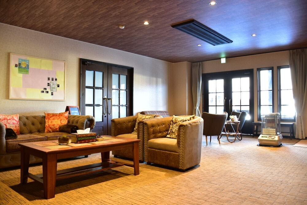 ロビーラウンジ