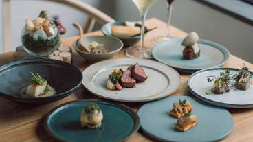 食事・飲み物 / 8