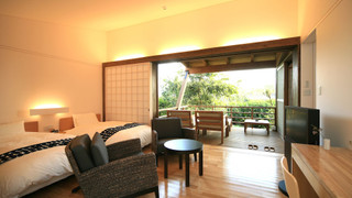 洋風スイートルーム (檜風呂付き)