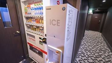 自動販売機 / 1