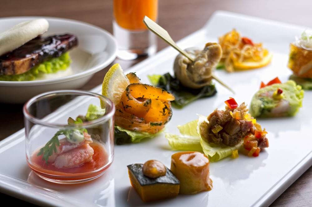 貸切風呂からは洞爺湖の絶景！客室やお風呂から花火が見られることも3385683