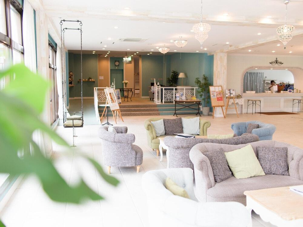 ロビーラウンジ