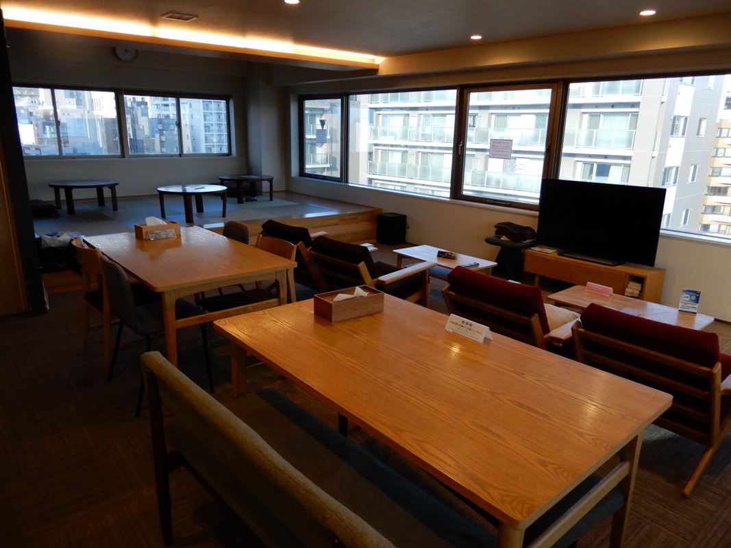 最上階ラウンジがここのウリです