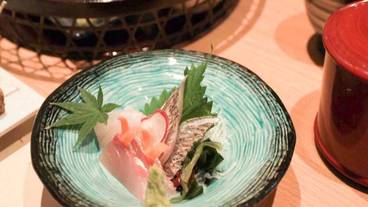 食事・飲み物 / 3