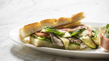 朝食スペース / 8