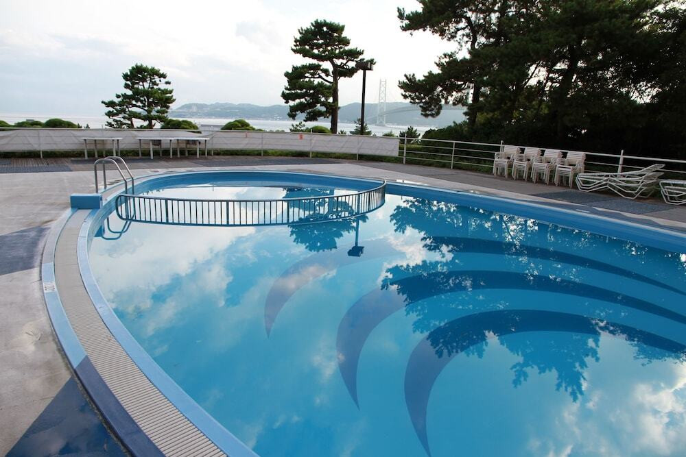 潮風香るプールサイドから瀬戸内海と明石海峡大橋の大パノラマを堪能♪4264052