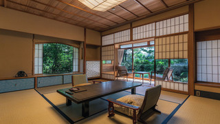 龍燈の間