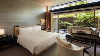 ルーム キングベッド 1台 ガーデンテラス