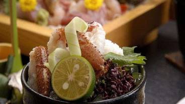 食事・飲み物 / 11