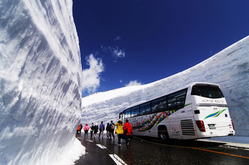 The overwhelming natural beauty of the Tateyama Kurobe Alpine Route will soothe your soul3354014