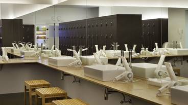 施設内の設備 / 1