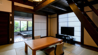 離れ和洋室：椿-tsubaki-展望風呂付(7歳からご宿泊可能)