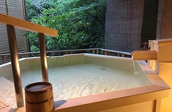 館内に点在する温泉を巡ろう♪3433027