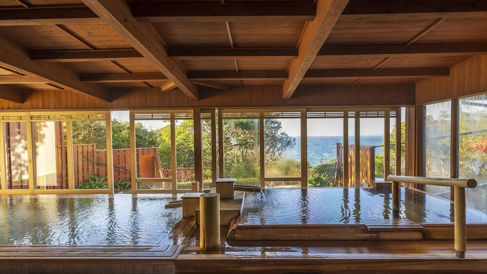 大湯屋 海つばき 内風呂①