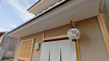 施設の入り口 / 6