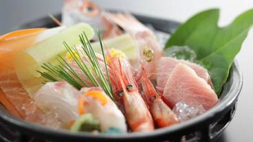 食事・飲み物 / 4