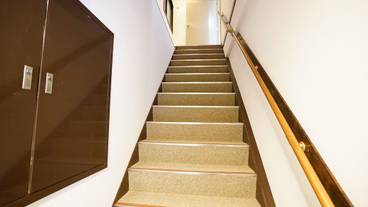 内部エントランス / 2