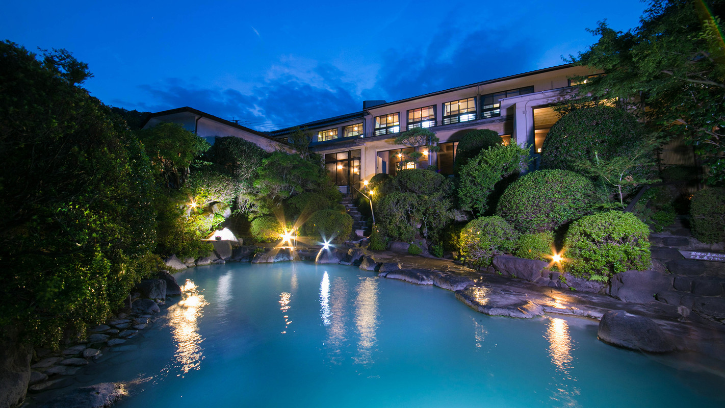 夜の大露天風呂