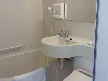 東横インJR神戸駅北口 / 4