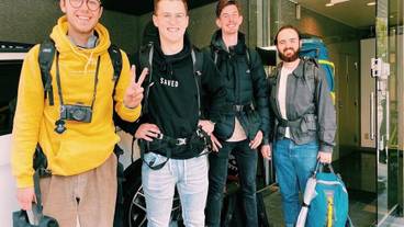 内部エントランス / 2