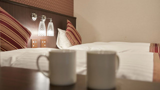 ツインルーム シングルベッド 2 台 禁煙