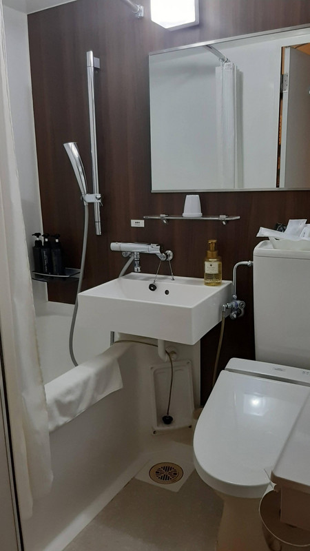 絶対曇らない！曇り防止機能のある鏡でした。