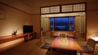 和室8畳 共用バスルーム