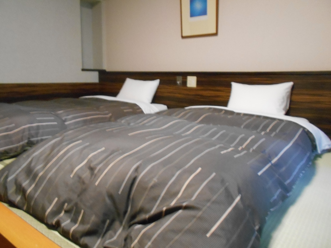 和室にベッドがある