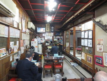 「酔来軒」内観 1262305 広東料理の店ですが、純和風の造り(笑)