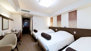 [喫煙可] トリプルルーム(メインビルディング)