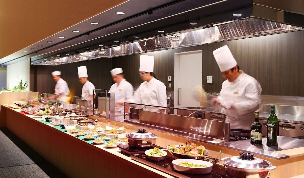 旬の海鮮を
和食とイタリアンで / 1