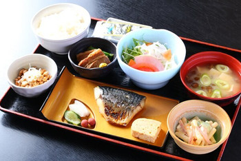 甲府のお母さんによる手作り朝食が自慢のホテル3524831