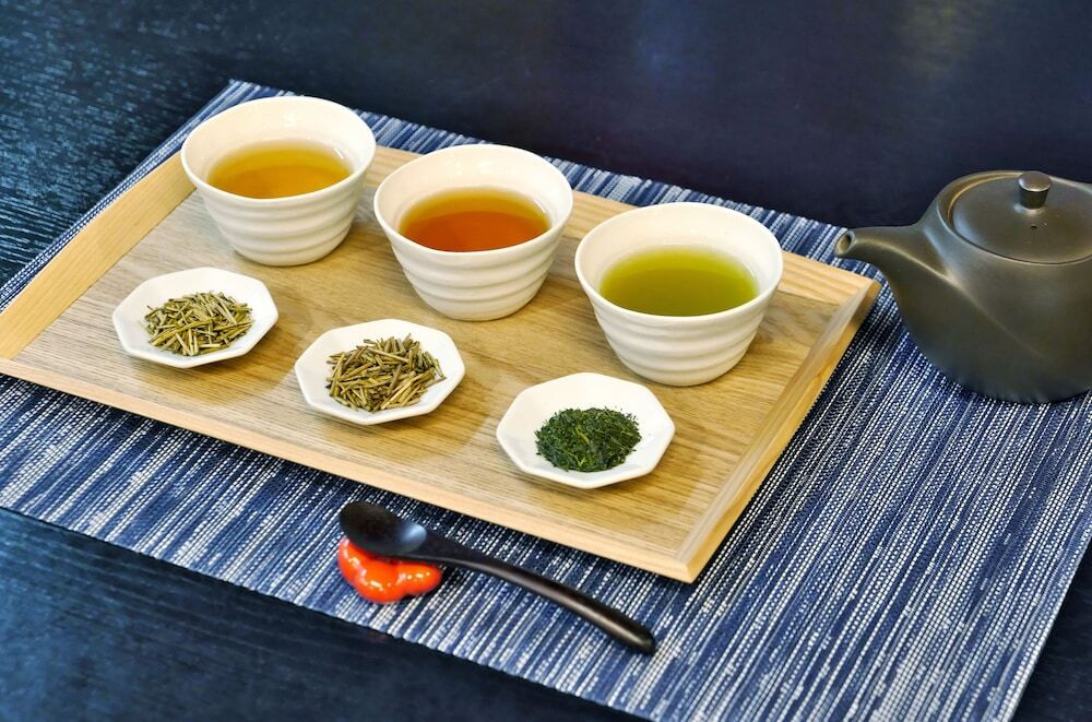 いいじな棒茶の飲み比べ体験