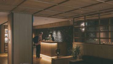 ロビーラウンジ / 15