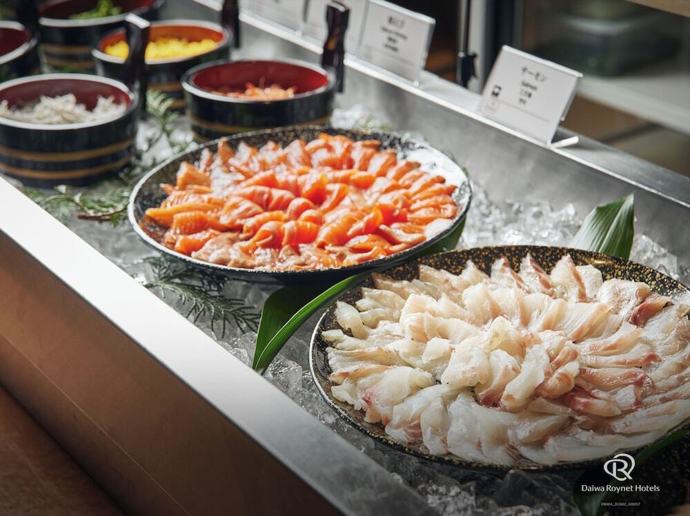 朝食