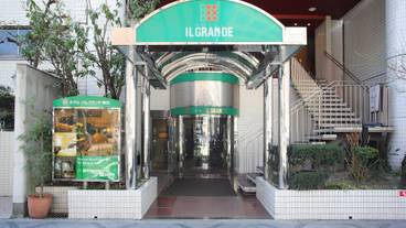 施設の入り口 / 22