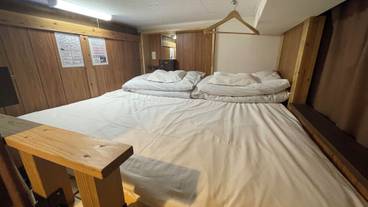 客室 / 17