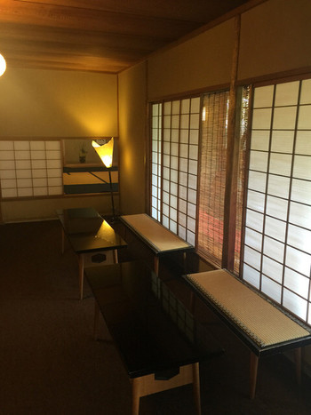 「菓游 茜庵 本店」内観 1137145 待合は広いです(^^)奥にお茶室