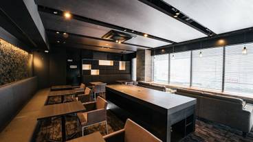 ロビーラウンジ / 3