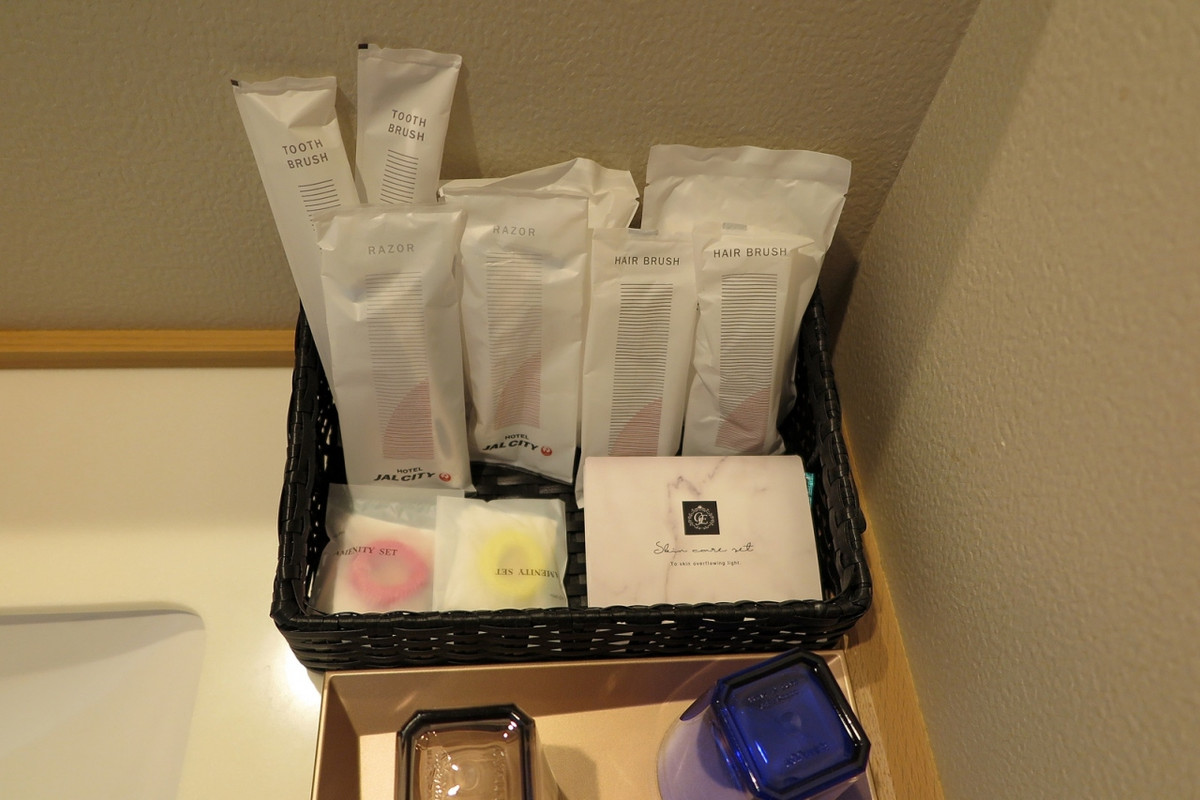 立派な浴室だけあって、バスアメニティ入浴剤が欲しかったな