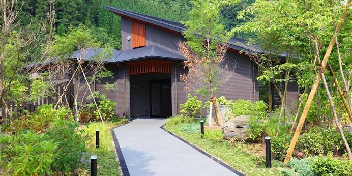 奥八女別邸やべのもり（福岡県 旅館） / 1