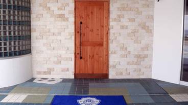 施設の入り口 / 7