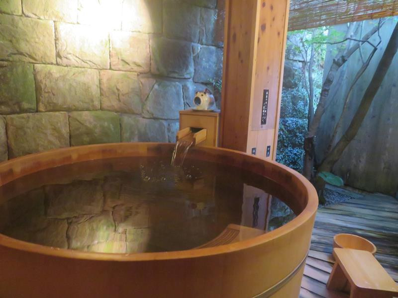 3種類の貸切風呂で温まる3392795