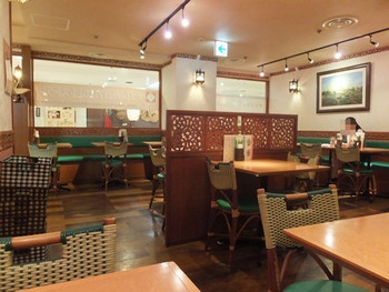 「チャオタイ 銀座店」内観 1084696 店内は全60席と広い
