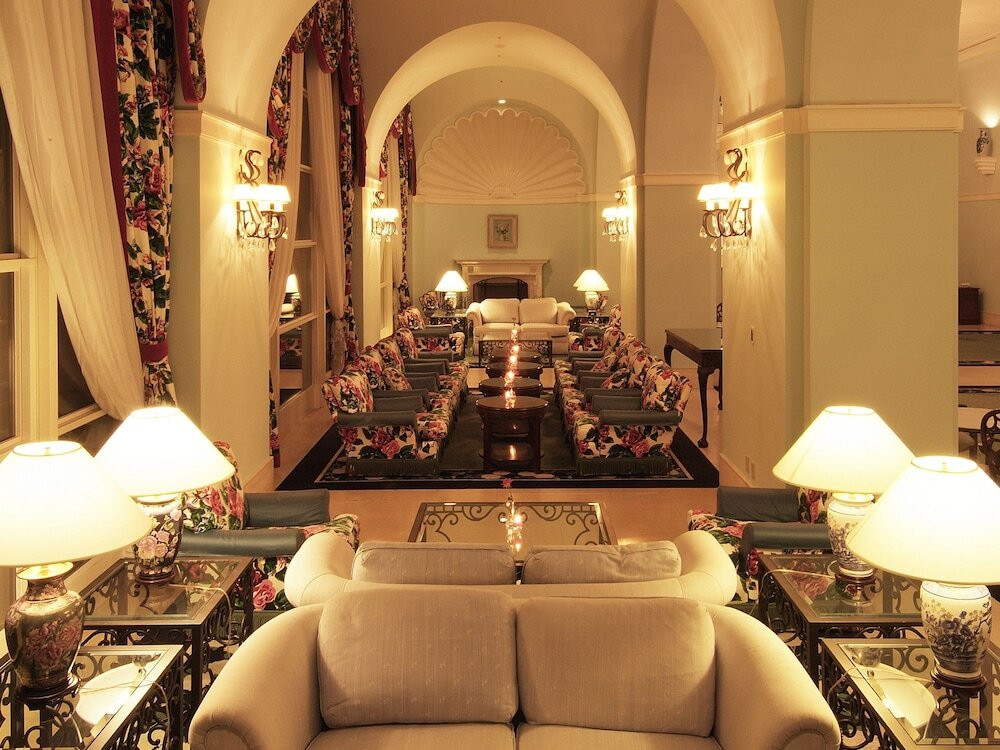 ロビーラウンジ