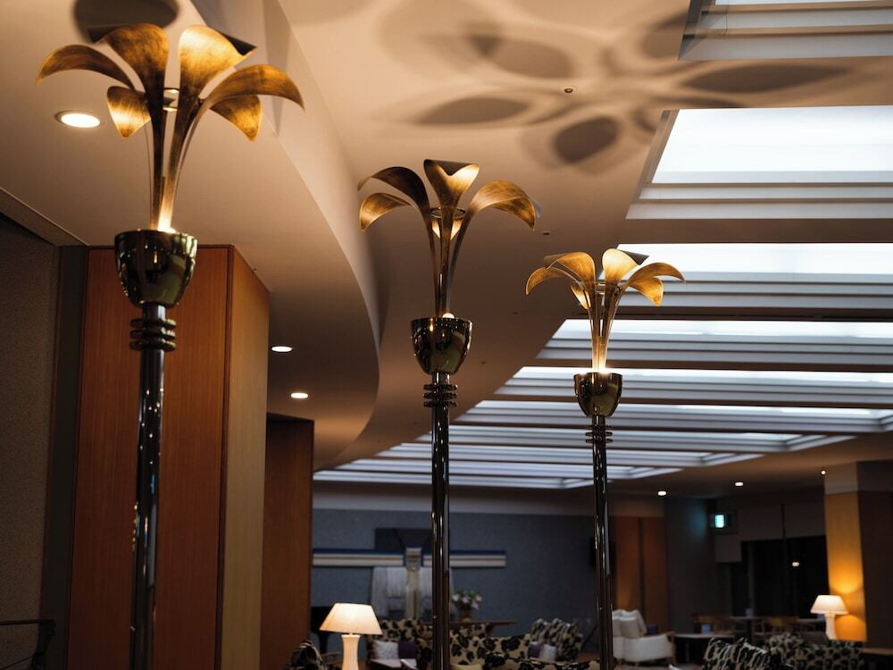 ラウンジ
