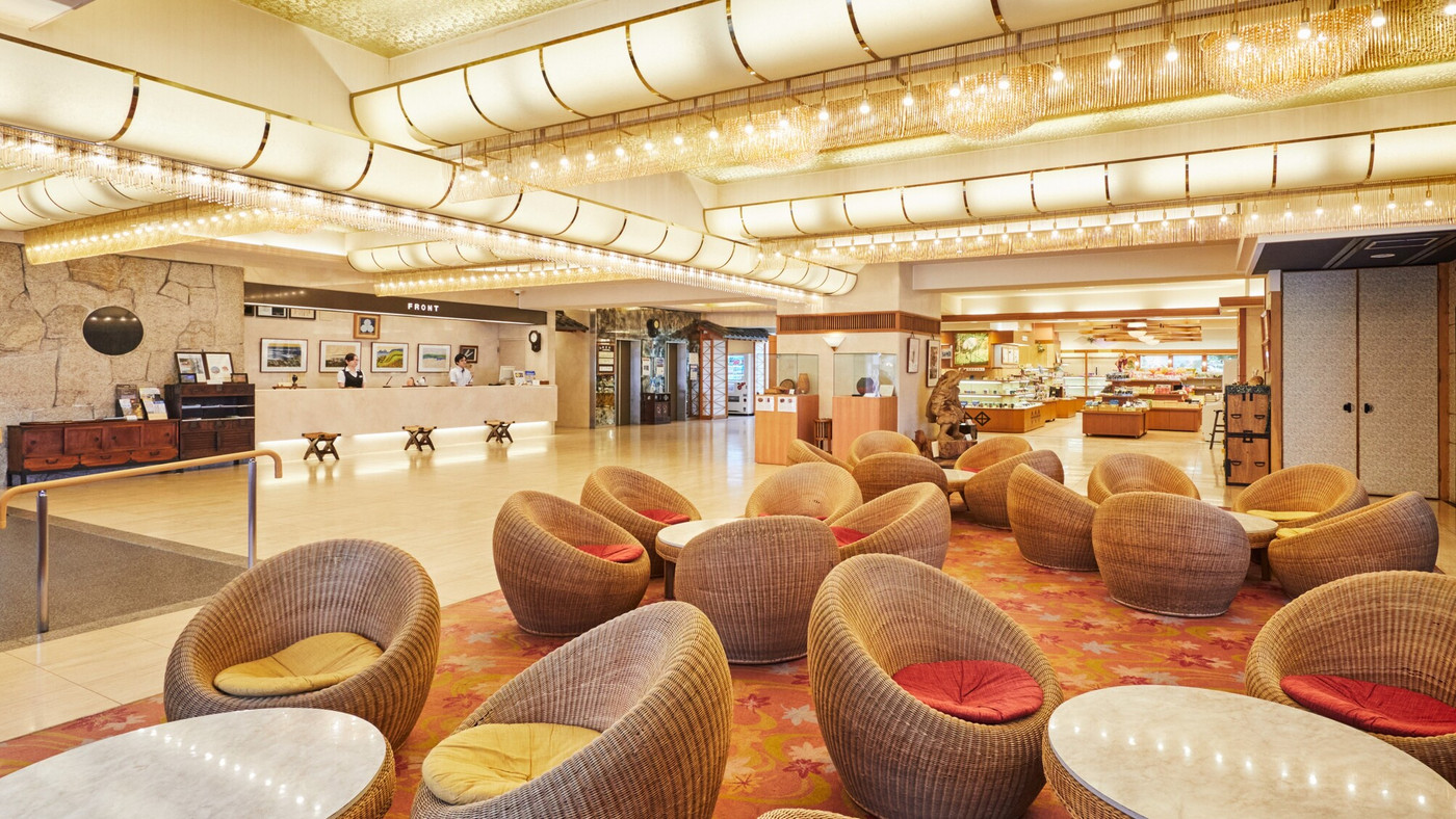 たらい舟型の露天風呂が風情満点♡鉱山町と海を一望できる宿4232640