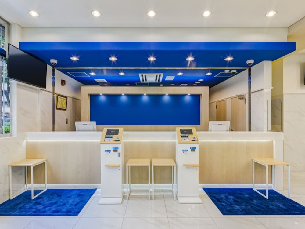 フロント