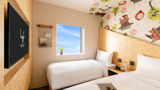 スタジオ シングルベッド 2 台 (Side by Side)