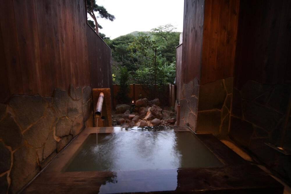 2. 2つの貸切風呂が楽しめる「雲仙福田屋」4090454